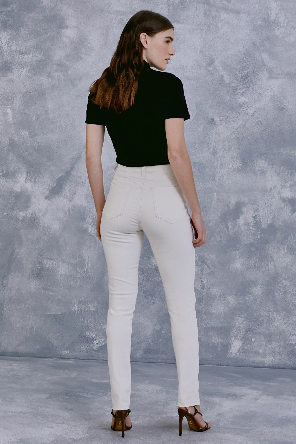 Calça skinny off-white de cintura alta - Jeans Sustentável