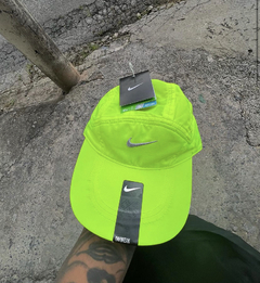 Bone da nike verde limao hot sale