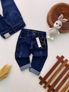 Calça Jeans tradicional com elastano e ajuste interno