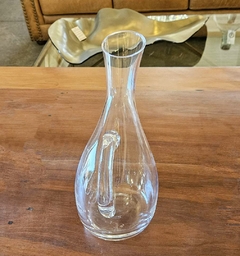 Jarro Decanter Inclinado em Vidro para Vinho Transp. com Alça - Marcenaria Tiradentes - Móveis e Decoração Artesanais de alto padrão