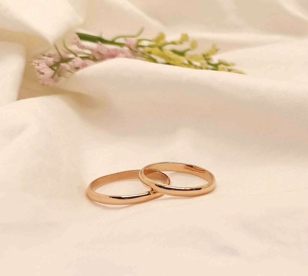 Par de Alianzas Oro 18k lisas Media Cana 3mm. de 5 Gramos