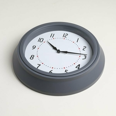 Reloj Queens Grey 30.5cm - comprar online