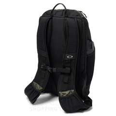 MOCHILA OAKLEY LINK BACKPACK 86V DARK BRUSH en internet