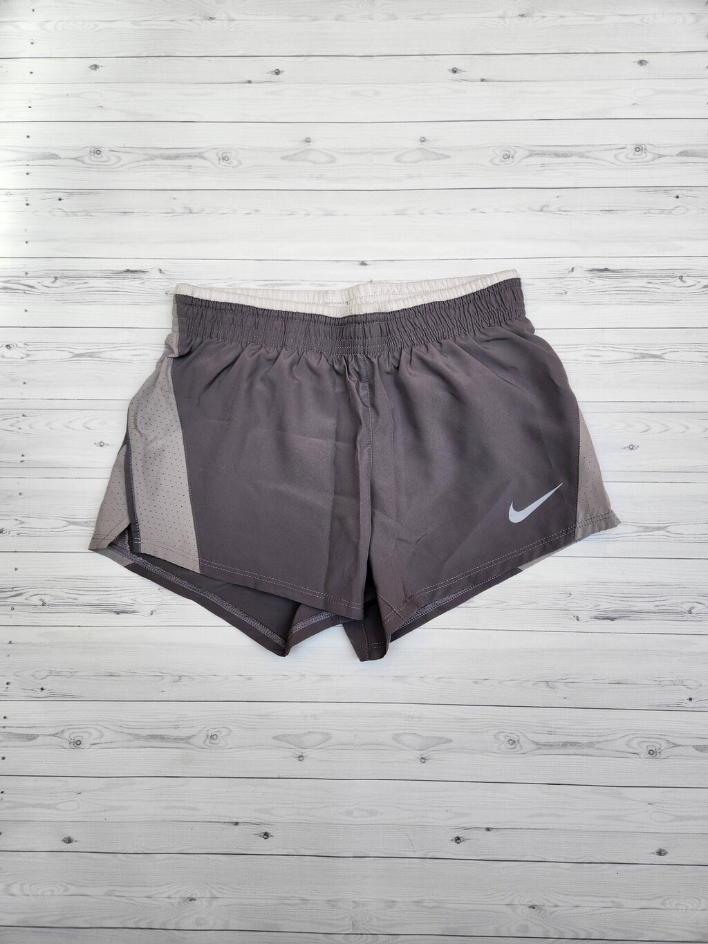 Short deportivo Nike Original Gris talle XS Briya