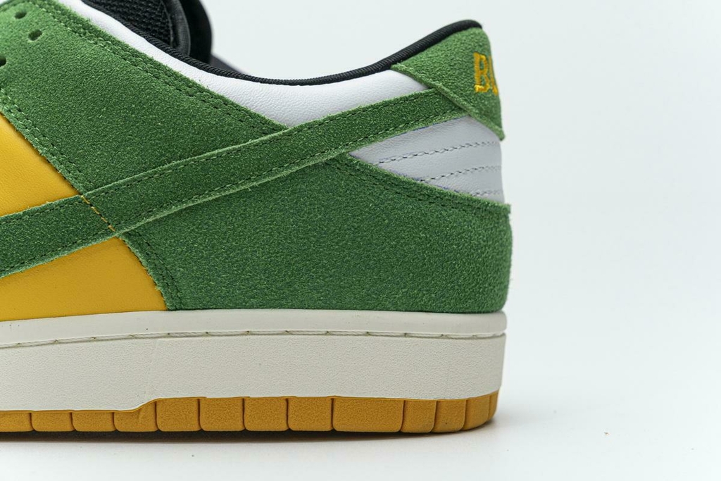 T nis Nike SB Dunk Low pro Bucks G10 sports