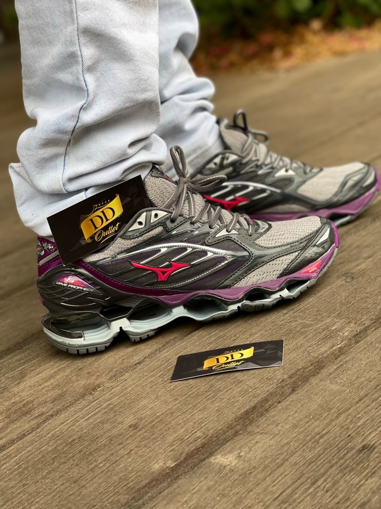 Mizuno cinza e roxo hotsell