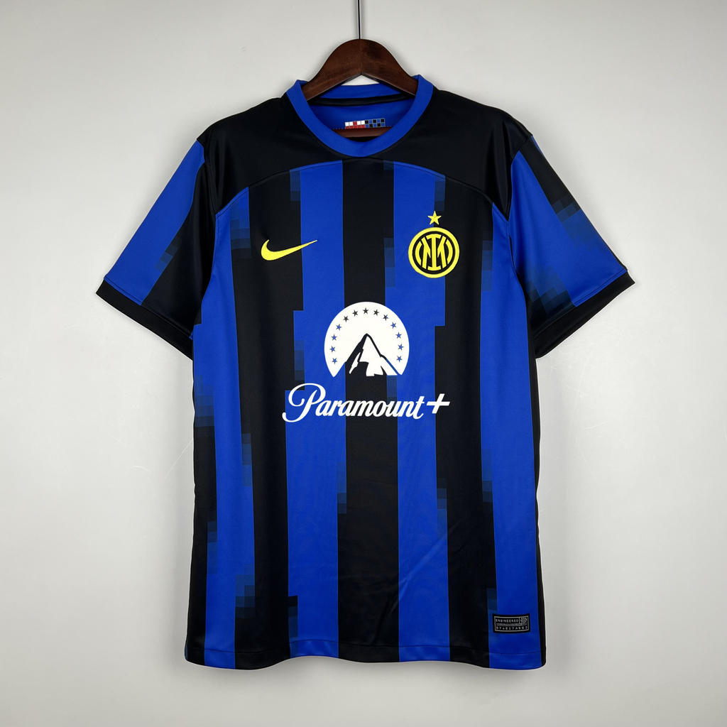 Camiseta azul y negra hotsell