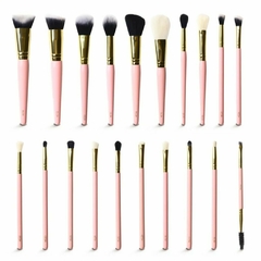 P.Louise Believe In The Bristles 20 Piece Brush Set en internet