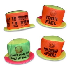 GALERA FLUOR ESTAMPADO CON LUZ (FRASES SURTIDAS)