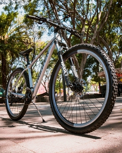 Bicicleta de Montaña Sierra Xplorer 21 Vel Freno de Disco Suspensión MyBikeMx - comprar en línea