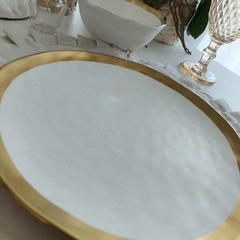 Prato raso branco e dourado em porcelana - loja online