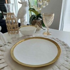 Prato raso branco e dourado em porcelana - comprar online