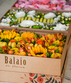 Caixa de Flores com Macaron Pistache - loja online