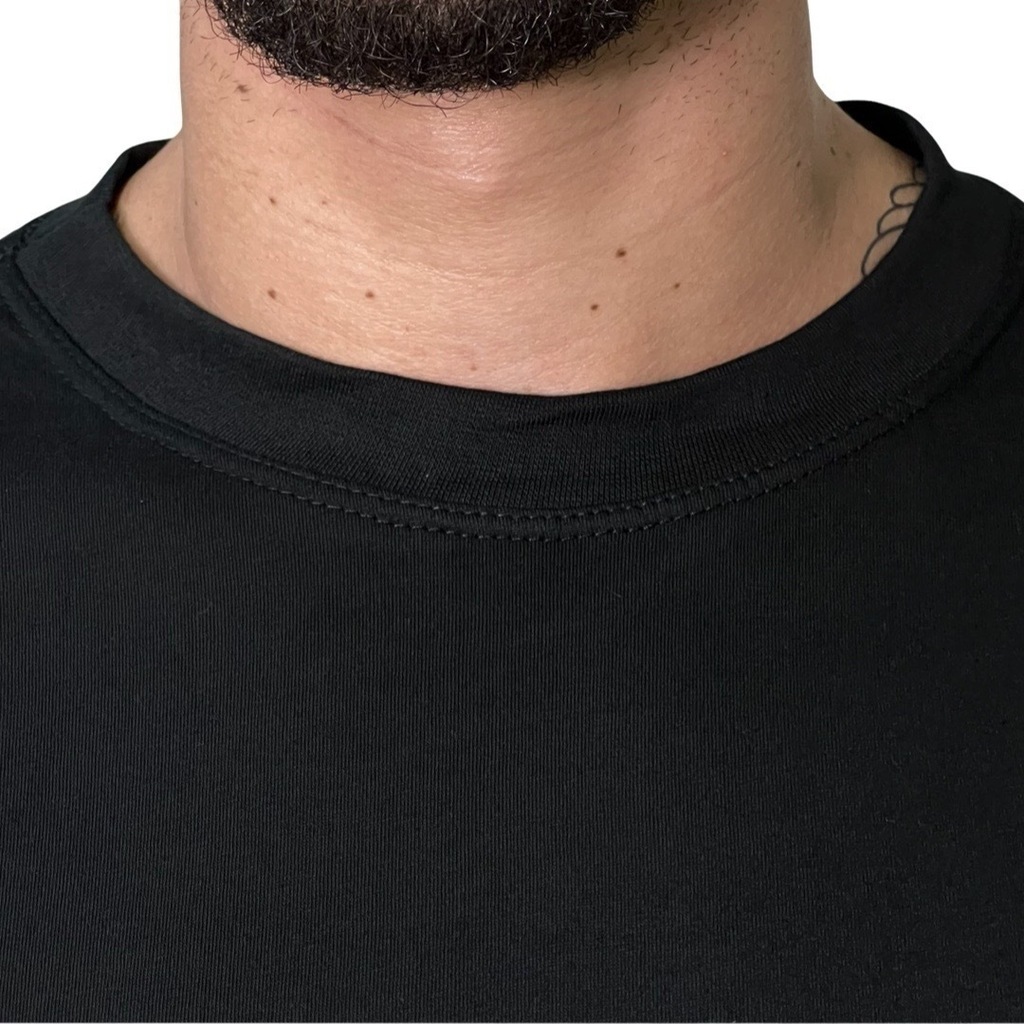 Modelo hotsell blusa preta
