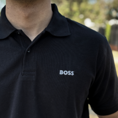 Chomba Hugo Boss Negra en internet