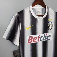 Camisa Juventus Retrô 2011/2012 Preta e Branca - Nike - loja online