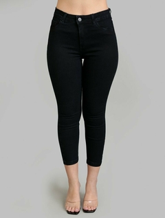 Capri Escura Alepo Black-Jeans 1760521 na internet