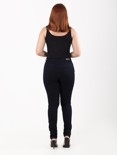 Calça Skinny Escura Donatela -Jeans 1762673 - comprar online