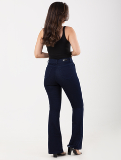 Calça Flare Escura Missy -Jeans 1762812 - comprar online
