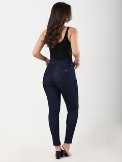 Calça Skinny Escura Triple Dry-Jeans 1762817 - comprar online