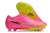 Chuteira Nike Mercurial Vapor 15 Air Zoom FG na cor Rosa e com partes em Verde.