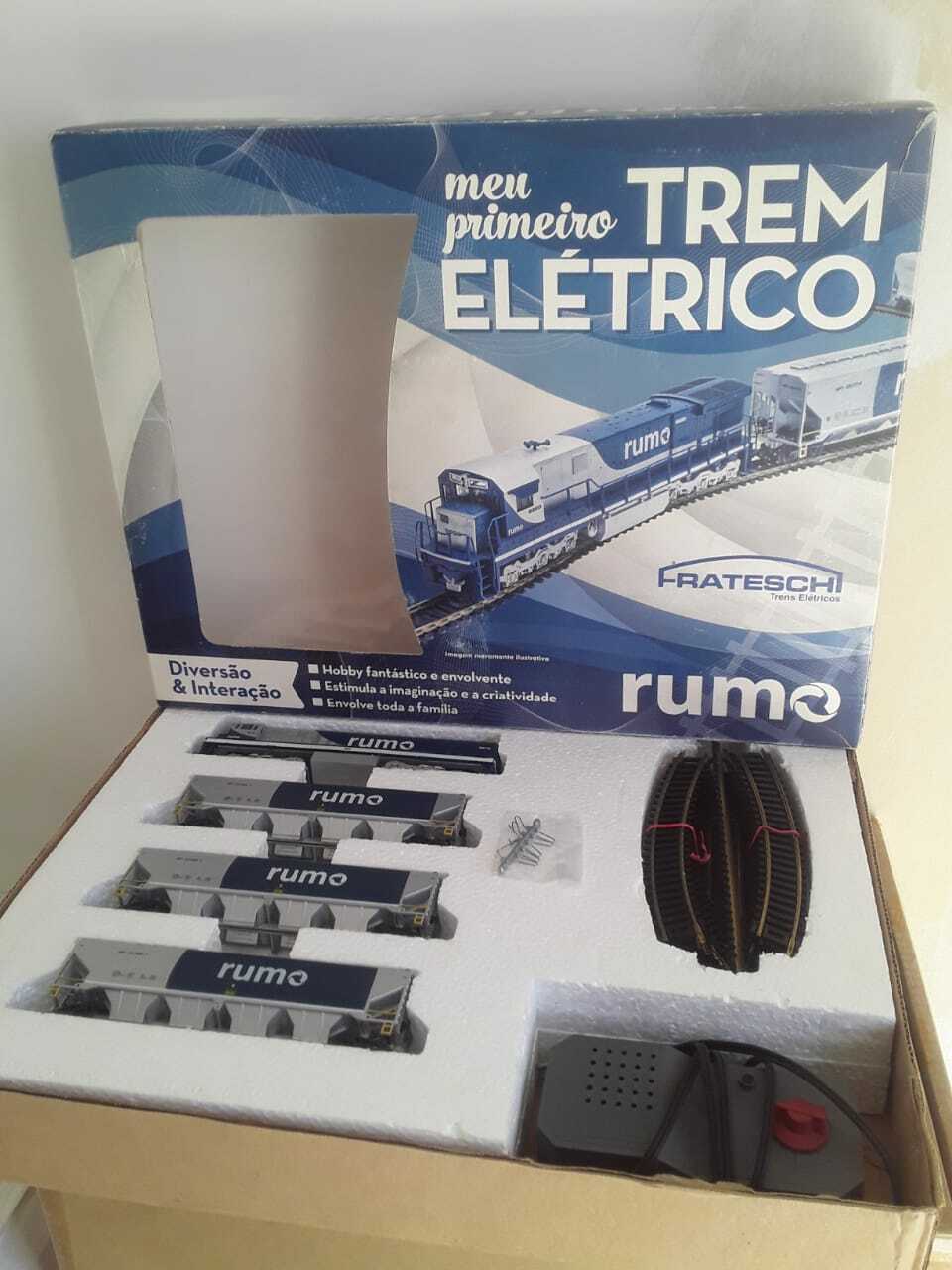 TREM DE CARGA RUMO - 6526