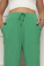 Calça Feminina Pantacourt de Viscolaycra com Bolsos Verde - We Happy Shop