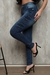 Calça Jeans Skinny Feminina Básica Lavagem Média Azul na internet