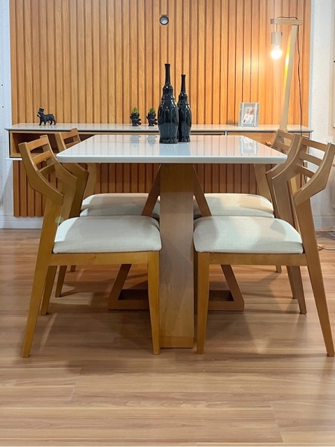 Conjunto Jantar / conjunto mesa cadeira cozinha / Conjunto de Mesa Berlim e  Cadeira Madri