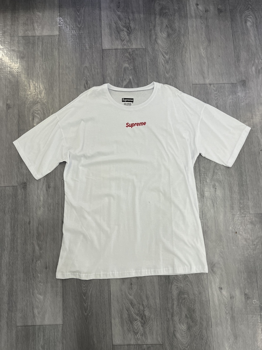 Remera supreme blanca on sale