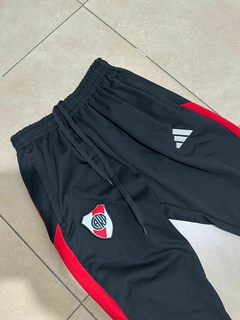 CHUPIN PANTALON DEPORTIVO RIVER PLATE NUEVO 2024