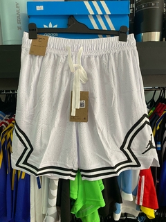 SHORT BERMUDA NBA JORDAN BLANCO IMPORTADO