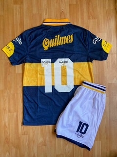 CONJUNTO CAMISETA Y SHORT RETRO BOCA JUNIORS TODO BORDADO OLAN MARADONA en internet