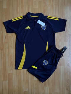 CONJUNTO CHOMBA Y BERMUDA SHORT CON CIERRE BOCA JUNIORS 2025 - comprar online