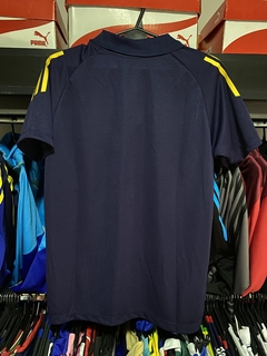 CHOMBA BOCA JUNIORS MODELO NUEVO AZUL OSCURA 2025 - comprar online