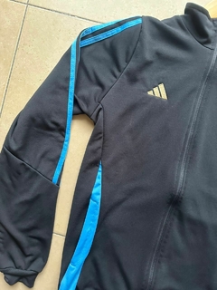 CAMPERA AFA SELECCION ARGENTINA NEGRA 2024 en internet