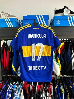 CAMISETA BOCA JUNIORS ADVINCULA MANGA CORTA TITULAR 2025