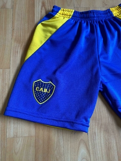 NIÑO SHORT BOCA JUNIORS NIÑO TITULAR 2025 - comprar online