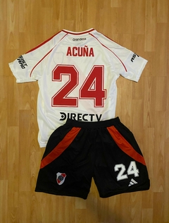 CONJUNTO RIVER PLATE CAMISETA TITULAR Y SHORT CON BOLSILLOS Y CIERRE ACUÑA NUEVO 2025