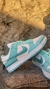 Imagem do Tênis Dunk low Twist Verde Água com detalhes em relevo