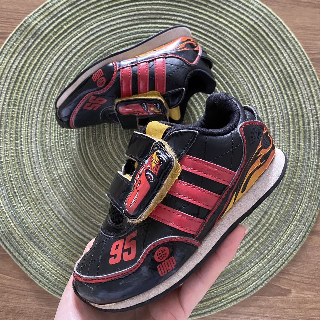 Tênis do cheap relâmpago mcqueen