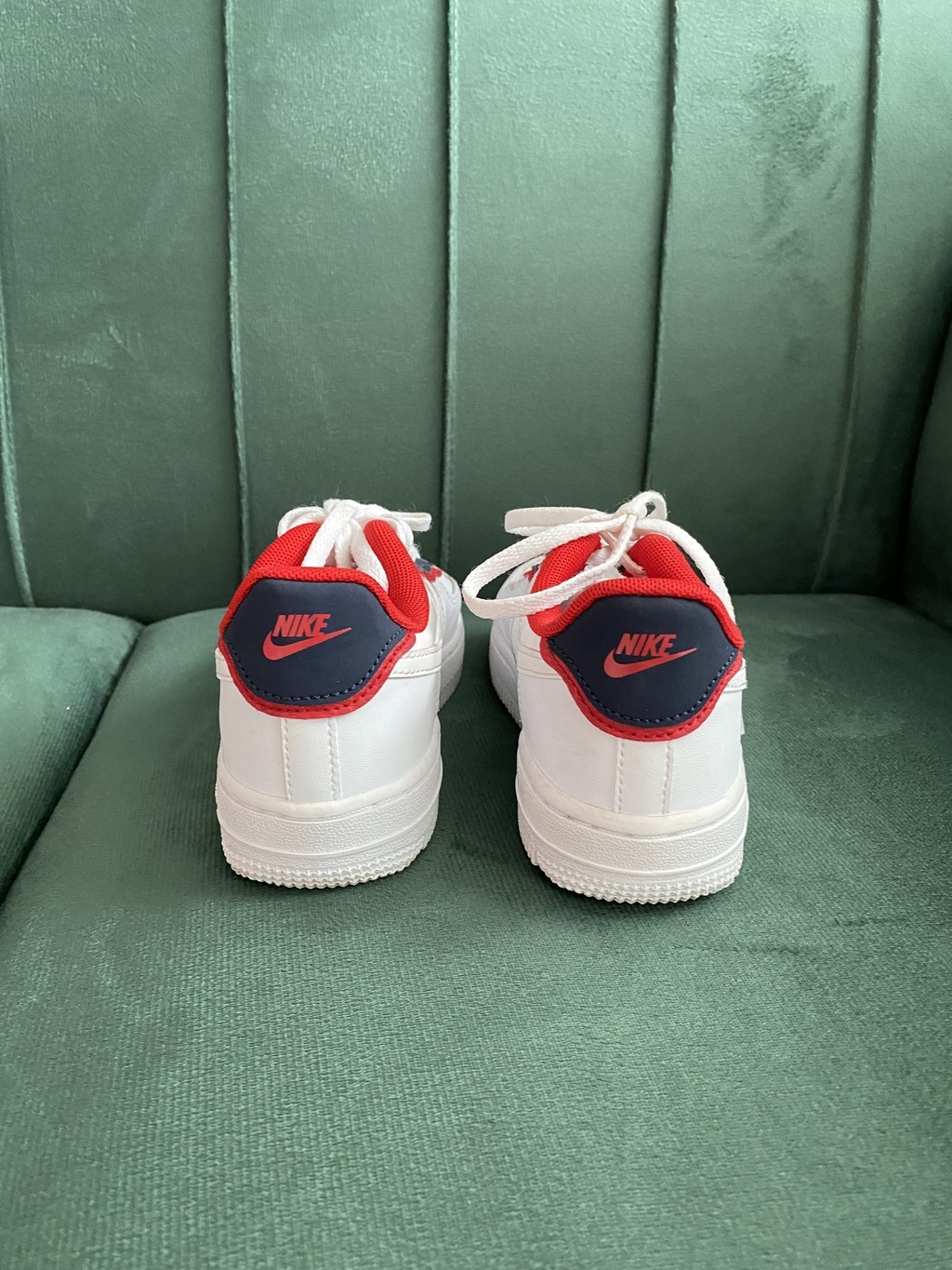 Nike Force 1 LV8 - Importado - Item original N28/29