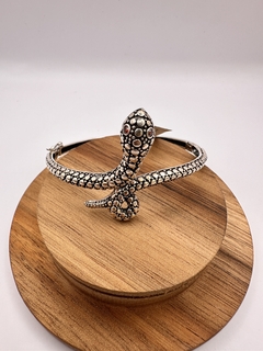 Bracelete Cobra Olho com Pedra Vermelha - comprar online
