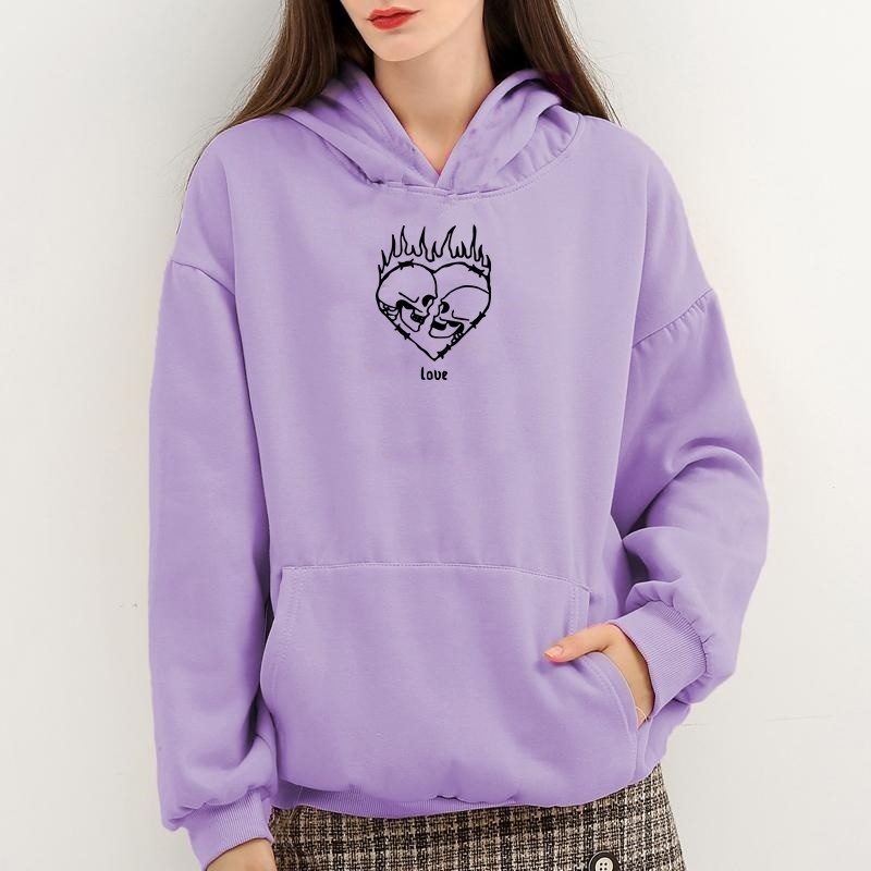 Buzo clasico Love Calaveras Corazon de Fuego y Puas