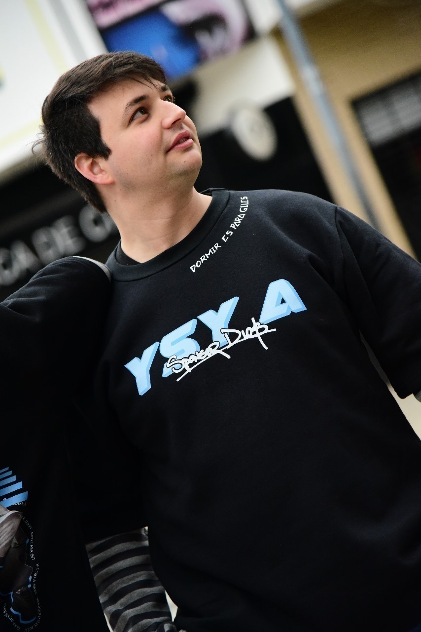 Buzo ysy a hotsell