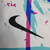 Camisa Treino Barcelona 23/24 - Torcedor Nike Masculina - Branca com detalhes em rosa e azul e verde - ARTIGOS ESPORTIVOS | BR SOCCER