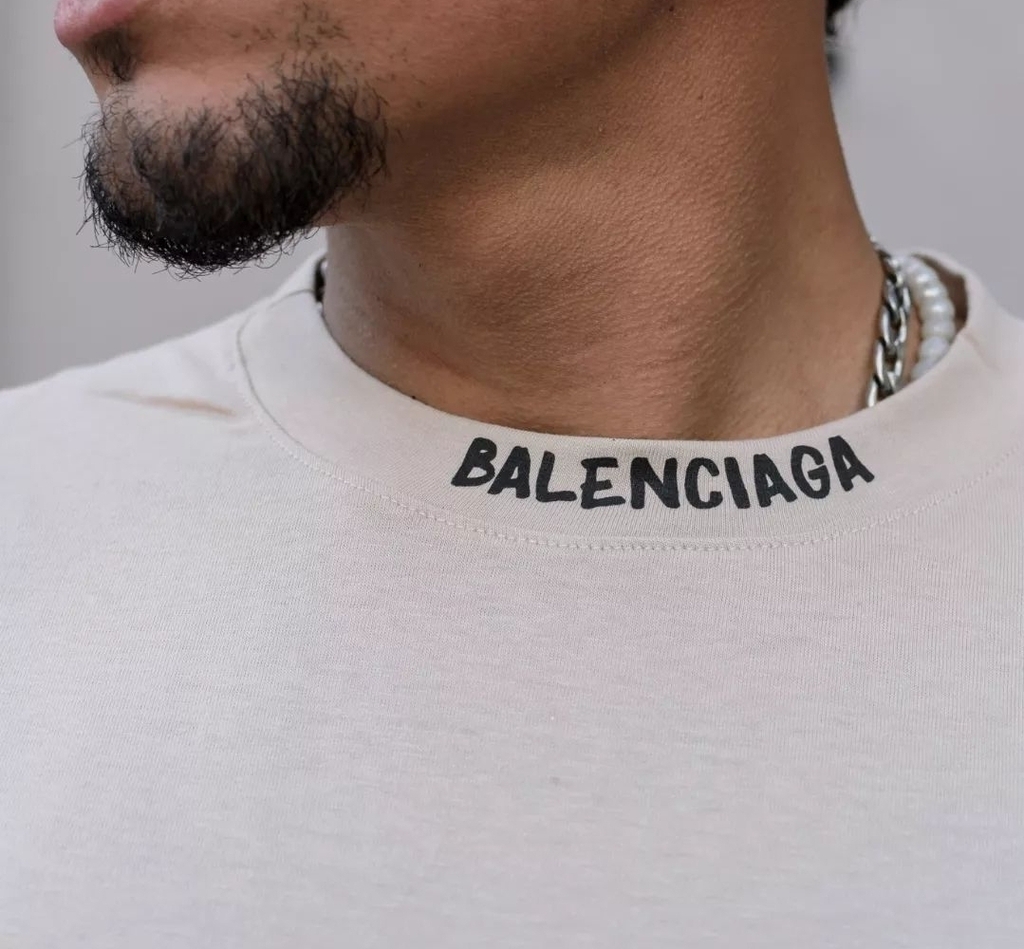 Remera oversize balenciaga Comprar en Club de pilchas