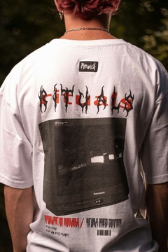 Remera Distant Future - Rituals Brand