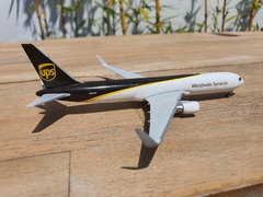 UNITED PARCEL SERVICE (UPS) BOEING 767-300F - comprar en línea