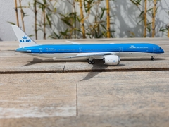 KLM BOEING 787-10 en internet
